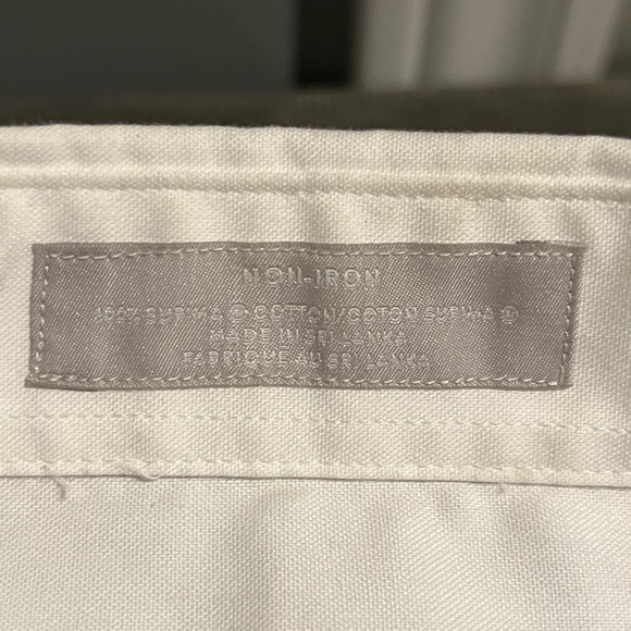 Boys size 18 Nordstrom non iron dress shirt - Picture 3 of 3